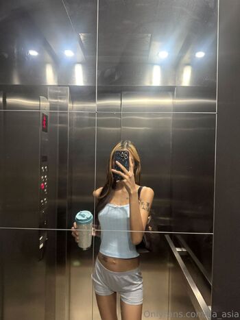 Li / lia_asia nude photo #23