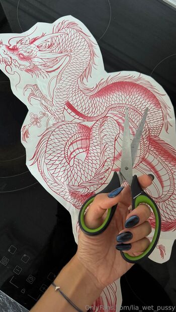 Lia Grac / lia_wet_pussy nude photo #4