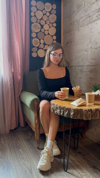 Lia Grac / lia_wet_pussy nude photo #10