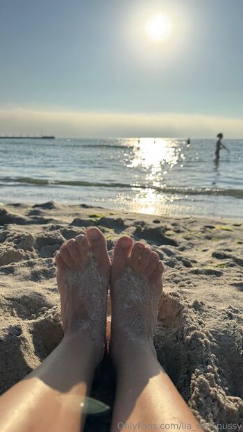 Lia Grac / lia_wet_pussy nude photo #15