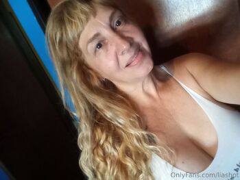 Li / liashot nude photo #37