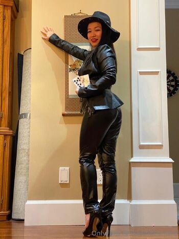 LikeWhiteOnRic / likewhiteonrice / likewhiteonric5 nude photo #2