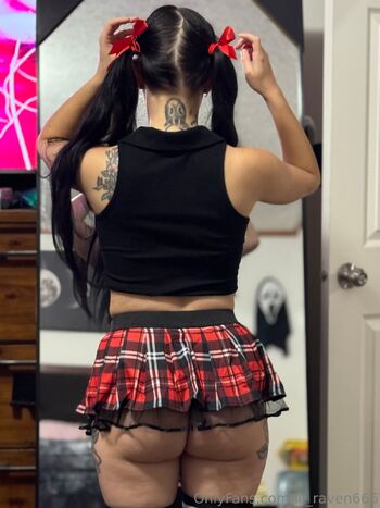 Rave / lil_raven666 nude photo #4