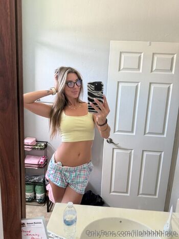 Lilah / lilahhhhhlove nude photo #2