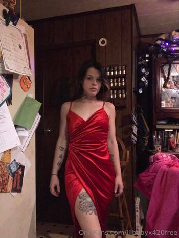 lilbabyx420free nude photo #2