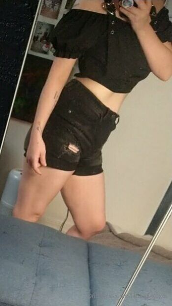 B ä L ê Y (Buggaboo / lilbear_xoxo nude photo #35