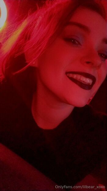 B ä L ê Y (Buggaboo / lilbear_xoxo nude photo #36