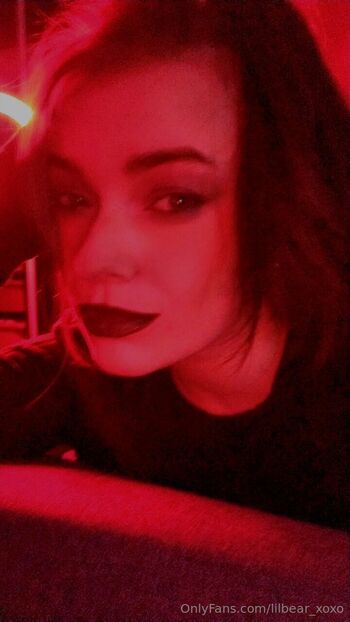 B ä L ê Y (Buggaboo / lilbear_xoxo nude photo #37