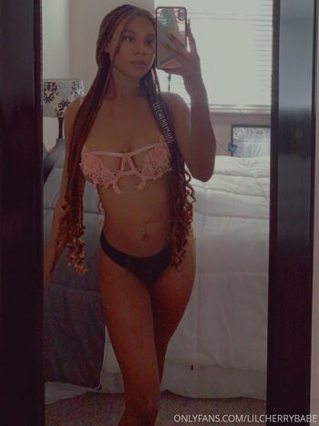 Big titty babe / lilcherrybabefree nude photo #17