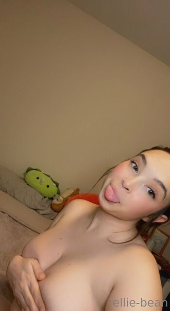 ELLIE / lilelliebean nude photo #4