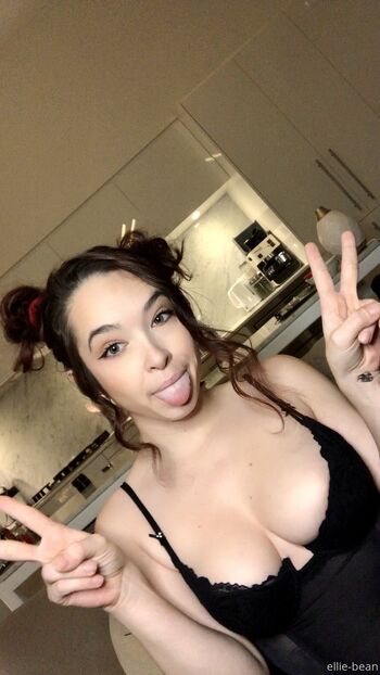 ELLIE / lilelliebean nude photo #26