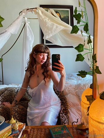 𝑔𝒾𝑔𝒾 / lilgigibelle nude photo #4