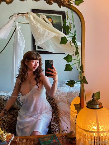 𝑔𝒾𝑔𝒾 / lilgigibelle nude photo #8