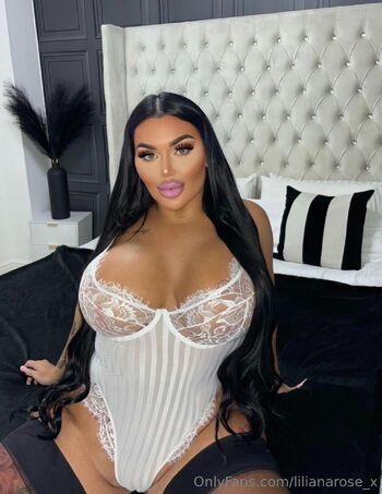 Liliana / lilianarose_x nude photo #4