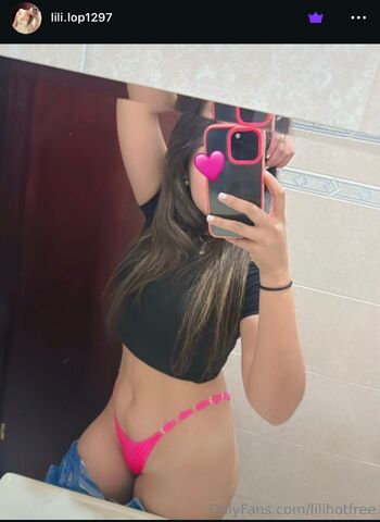 Lilian / lilihotfree nude photo #2