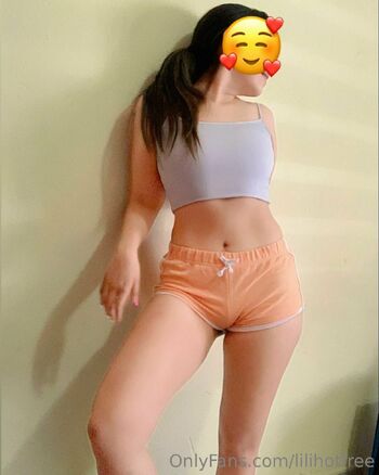 Lilian / lilihotfree nude photo #20