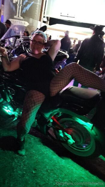 Lilith Fire Fo / lilithfirefox nude photo #16