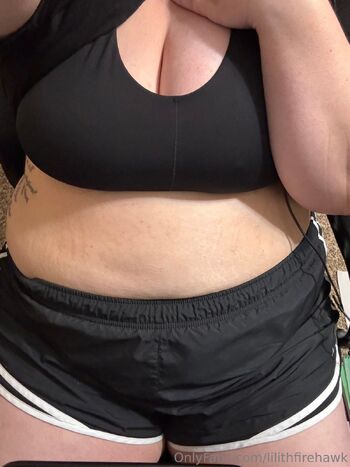 Lilith Firehaw / lilithfirehawk nude photo #5