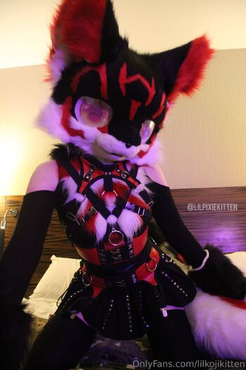 Little Pixie Kitte / lilkojikitten nude photo #2