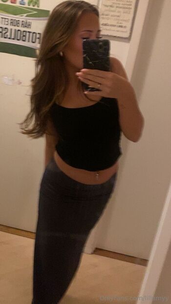 Lilla m / lillamyy nude photo #19