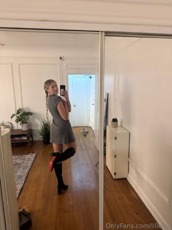 Lilly / lillersx nude photo #12