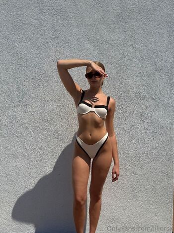 Lilly / lillersx nude photo #36