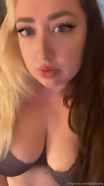 Lola Lovely Fre / lillolalovely nude photo #11