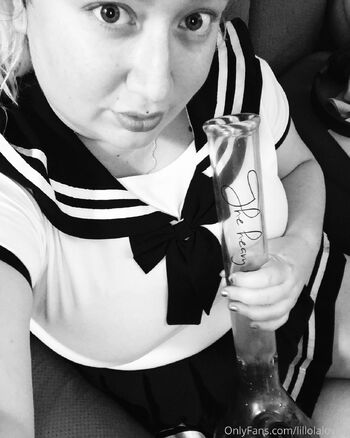 Lola Lovely Fre / lillolalovely nude photo #14