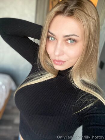 Lily_hotto / lilly_hot_toy nude photo #18