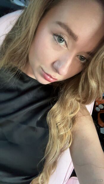 lilly elle ) / lillyellexo nude photo #2