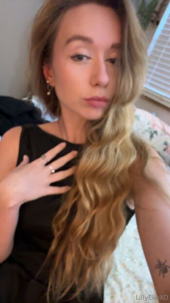 lilly elle ) / lillyellexo nude photo #6
