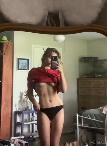 lilly elle ) / lillyellexo nude photo #11