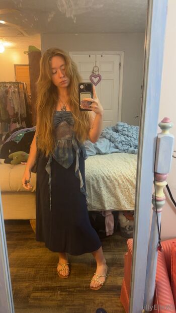 lilly elle ) / lillyellexo nude photo #18