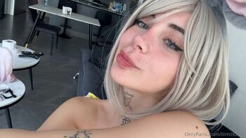 Li / lilmilkfree nude photo #27