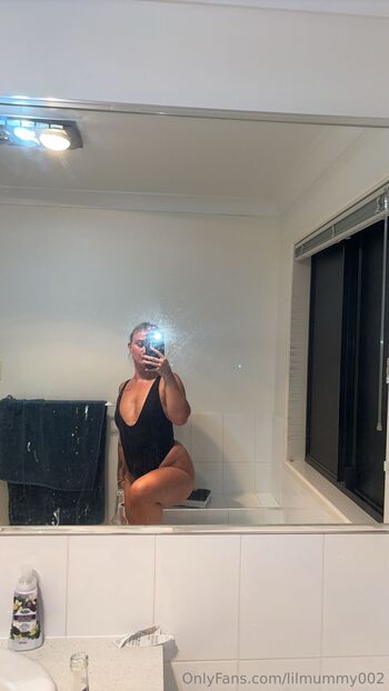 Lilmam / lilmummy002 nude photo #8