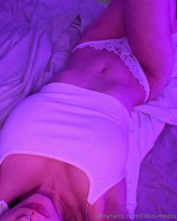 Lila / liloo-moon nude photo #8