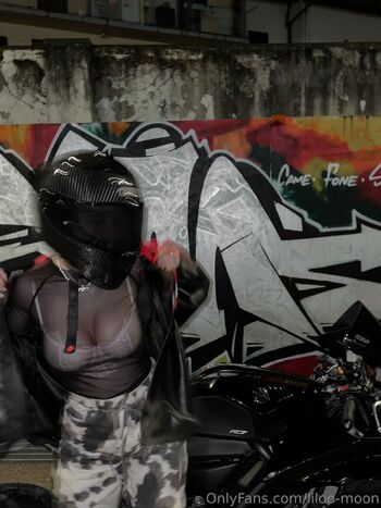 Lila / liloo-moon nude photo #10