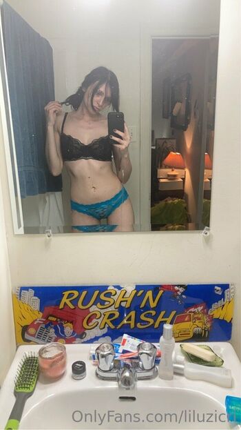 deadhead / liluzicri / litcuzzz nude photo #17