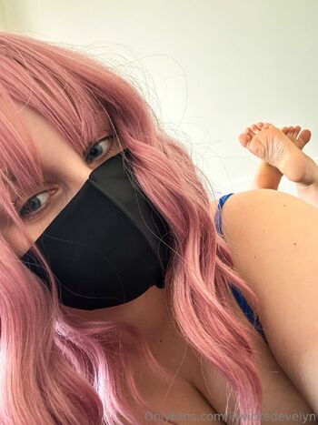 𝐋𝐢𝐥 𝐖𝐢𝐜𝐤𝐞𝐝 𝐄𝐯𝐞𝐥𝐲𝐧 / lilwickedevelyn nude photo #29