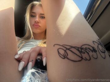 Lily Anderso / lilyandersonxo nude photo #6