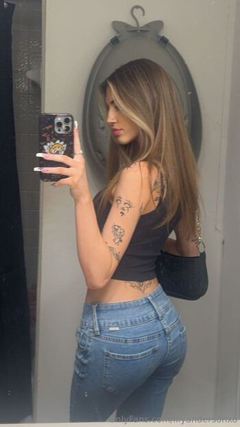 Lily Anderso / lilyandersonxo nude photo #10