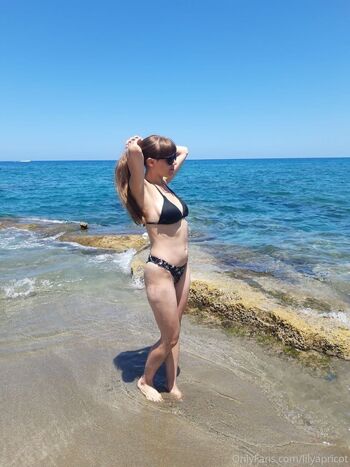 Lily Apricot / lilyapricot nude photo #10