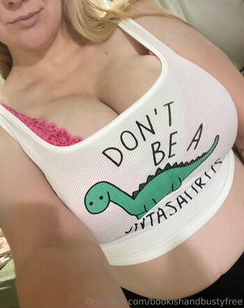 Lily bust / lilybustyxxxx nude photo #21