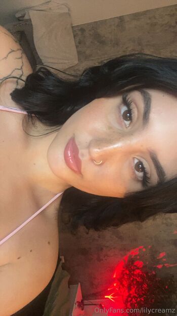 Lily cream / lilycreamz nude photo #2