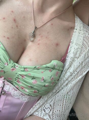 u12397147 / lilydarro nude photo #24