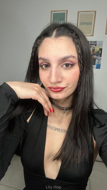 Lily / lilyhp nude photo #17