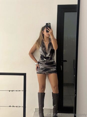 Lily / lilylolyonly nude photo #4