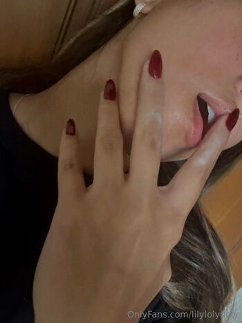 Lily / lilylolyonly nude photo #5