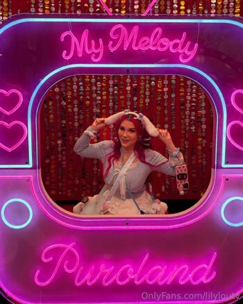 Lilylou T / lilyloutv nude photo #9