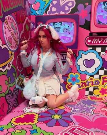 Lilylou T / lilyloutv nude photo #14